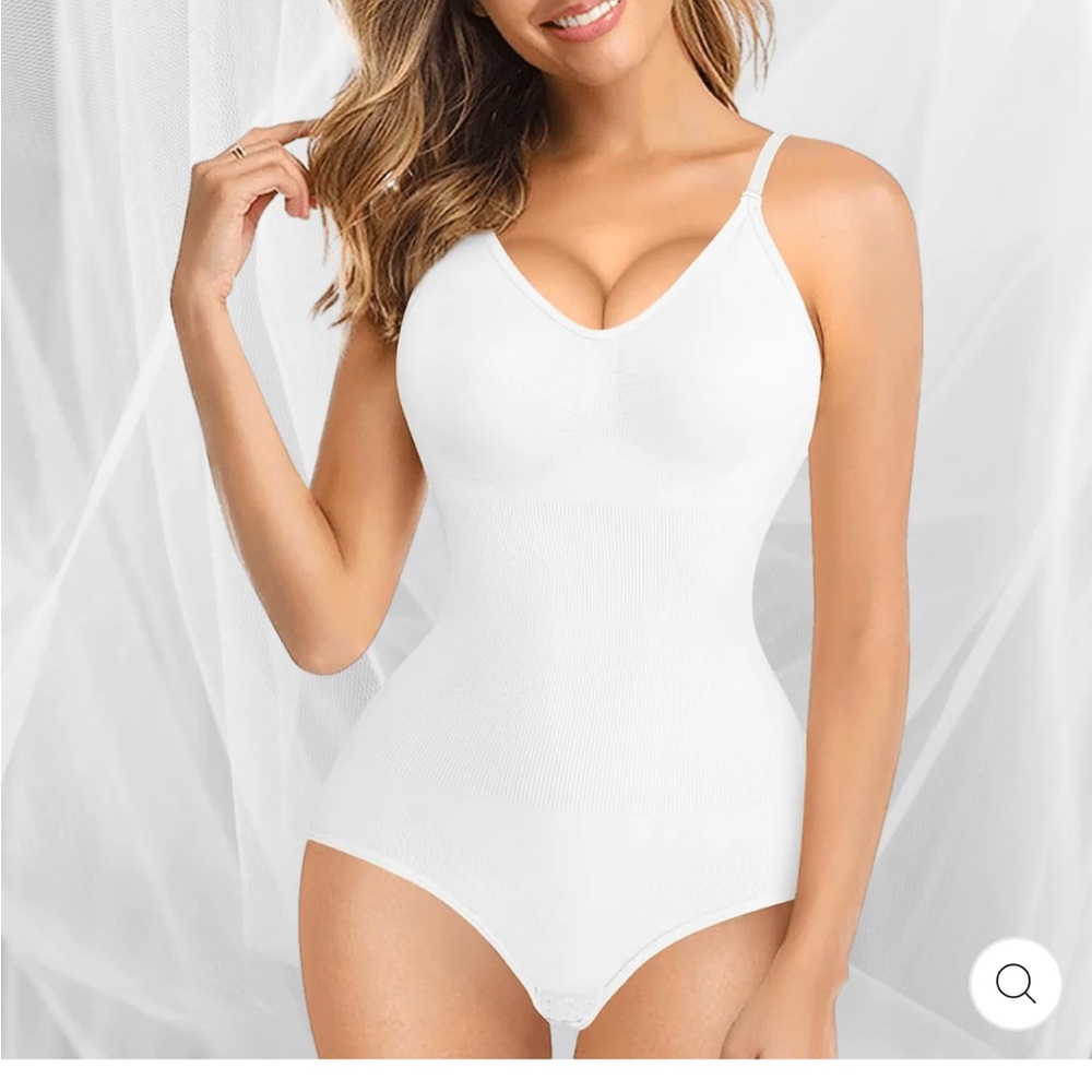 Zela Snatched Bodysuit - white